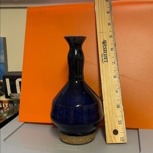 Elegant Blue pottery vase signed on bottom believe to be white 76 good condition